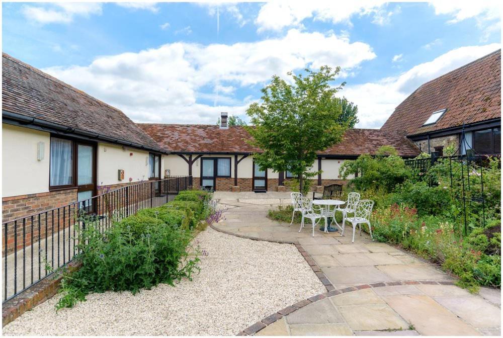 Kingfisher Barn Bed & Breakfast Abingdon-on-Thames Dış mekan fotoğraf